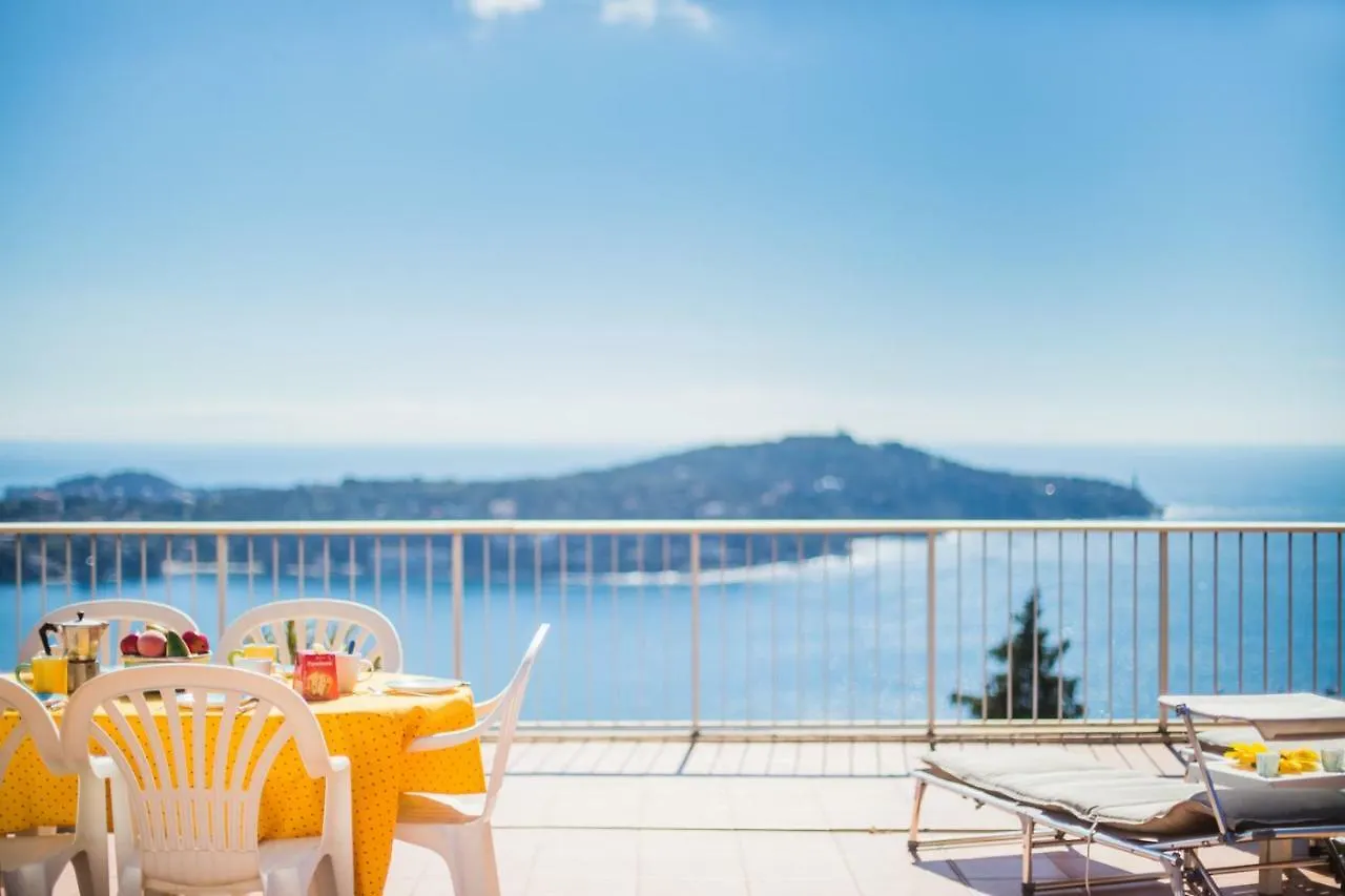 Le California - Villefranche-Sur-Mer