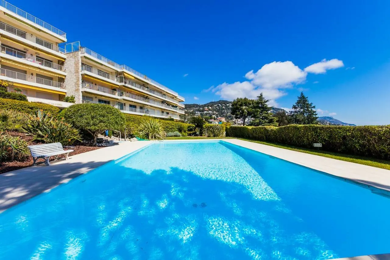 Le California - Villefranche-Sur-Mer 0*,