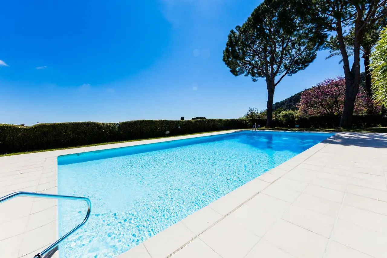Le California - Villefranche-Sur-Mer 0*,
