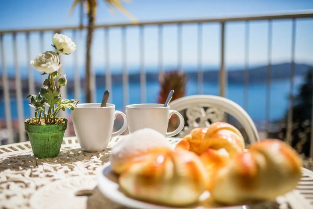 Le California - Villefranche-Sur-Mer France
